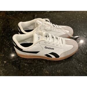 Reebok Club C Revenge womens Sneaker Size 9 White Black Gum Sole Retro 90s NWOB